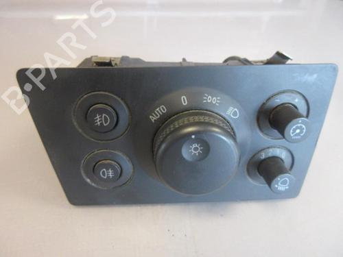 Commande de phare Commande de phare OPEL ZAFIRA / ZAFIRA FAMILY B (A05) 1.7 CDTI (M75) (125 hp) 22106404 22106404