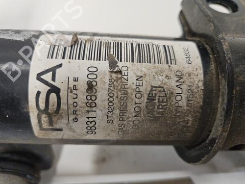 Used Right front shock absorber Right front shock absorber PEUGEOT 208 II (UB_, UP_, UW_, UJ_) 1.2 PureTech 100 (101 hp) 33834653 33834653