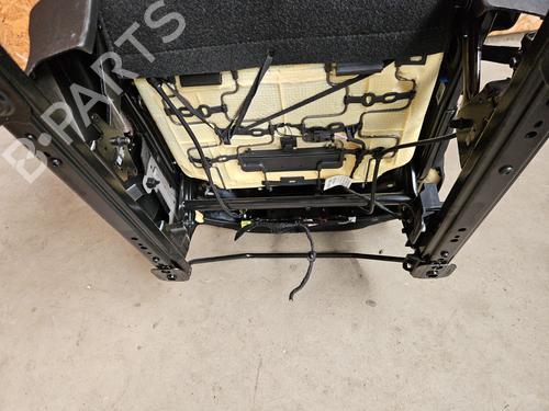 Left front seat RENAULT KADJAR (HA_, HL_) 1.5 BLUE dCi 115 (HLA6) | BP29372213C15 