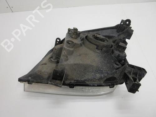 Right headlight NISSAN X-TRAIL I (T30) 2.2 Di 4x4 | BP20900334C29 