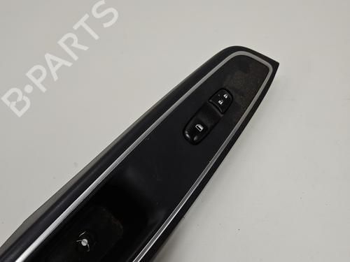 Used Right front window switch Right front window switch NISSAN MICRA V (K14) 1.0 IG-T 100 (101 hp) 33565591 33565591