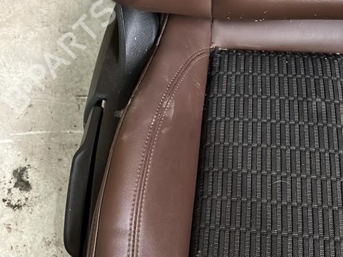 Used Right front seat Right front seat AUDI A3 (8V1, 8VK) 2.0 TDI (150 hp) 20888759 20888759