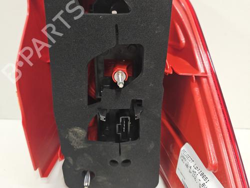Right taillight PEUGEOT 1007 (KM_) 1.4 HDi | BP23246888C35 - Image 3