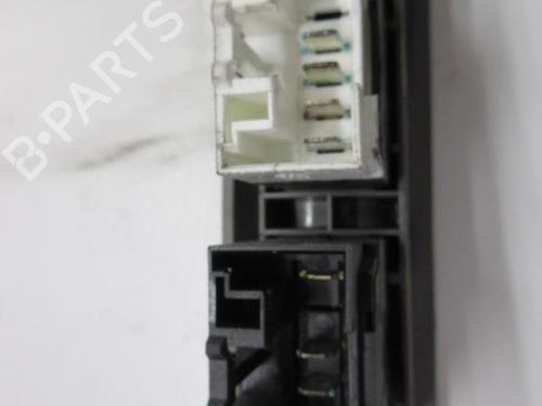 Used Left front window switch Left front window switch RENAULT CLIO III (BR0/1, CR0/1) 1.5 dCi (C/BR0G, C/BR1G) (68 hp) 20895446 20895446