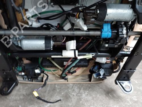 Used Right front seat Right front seat MASERATI QUATTROPORTE V 4.2 (400 hp) 22772802 22772802