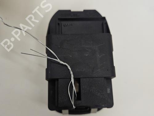 Used Left front window switch Left front window switch PEUGEOT 206 Hatchback (2A/C) 1.4 i (75 hp) 31301312 31301312