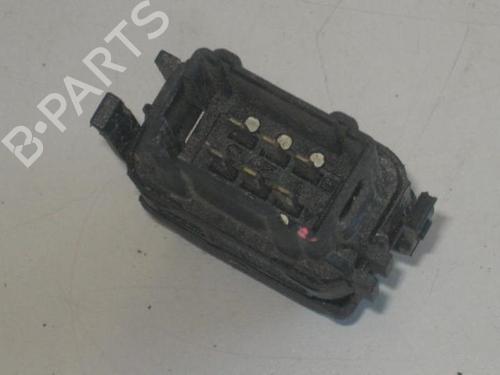 Used Right front window switch RENAULT LAGUNA II (BG0/1_) 1.9 dCi (BG08, BG0G) (120 hp) 20903707