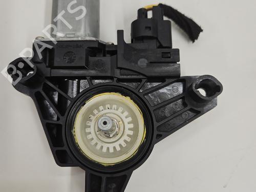 right-rear-window-motor-fiat-500x-334_-2014-24200575 main image