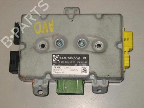 Airbag styreenhed BMW 5 (E60) 525 d (177 hp) 20892663