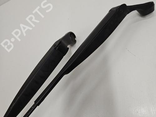 Used Front windshield wiper arm Front windshield wiper arm 38300338 38300338