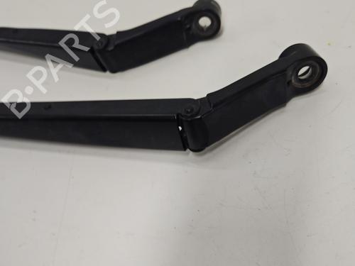 Used Front windshield wiper arm Front windshield wiper arm TOYOTA AURIS (_E15_) 1.4 D-4D (NDE150_, NDE150R) (90 hp) 28310084 28310084