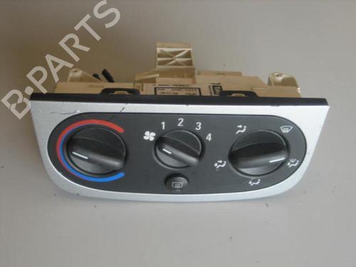 Used Climate control OPEL CORSA C (X01) 1.2 (F08, F68) (75 hp) 20892942
