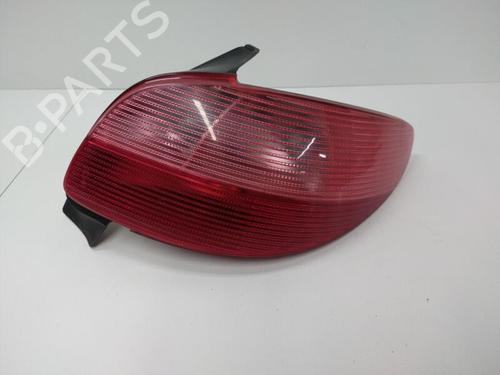 Used Right taillight PEUGEOT 206 Hatchback (2A/C) 1.1 i (60 hp) 20900164