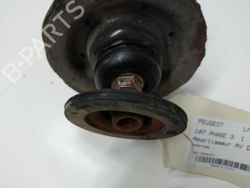 Used Right front shock absorber Right front shock absorber PEUGEOT 107 (PM_, PN_) 1.0 (68 hp) 20905611 20905611