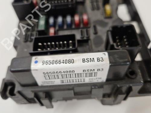 fuse-box-peugeot-307-break-3e-2002-2003-2004-2005-2006-2007-2008-2009-30715511 main image