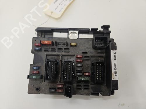 Used Fuse box PEUGEOT 307 (3A/C) 1.6 16V (109 hp) 30380884