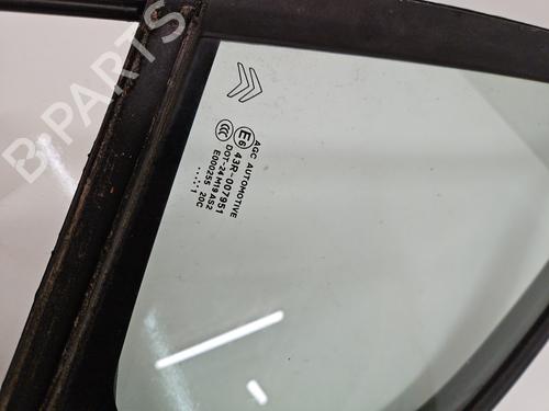 front-right-quarter-glass-citroen-c3-ii-sc_-2009-28503790 main image