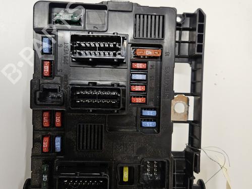 Used Fuse box CITROËN XSARA PICASSO (N68) 1.6 HDi (90 hp) 30808827