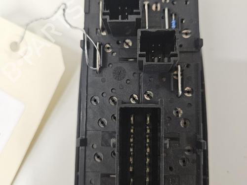 Used Left front window switch Left front window switch 37672003 37672003