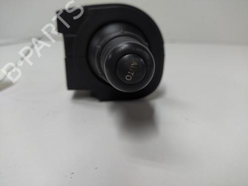 Used Switch Switch RENAULT SCÉNIC II (JM0/1_) 1.5 dCi (JM1E, JM16) (106 hp) 20899206 20899206