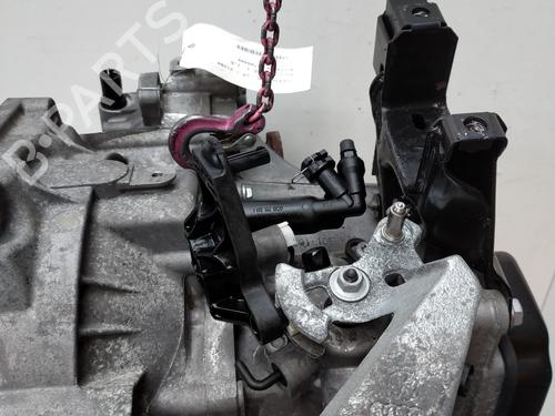 Used Gearbox Gearbox VW POLO V (6R1, 6C1) 1.6 TDI (90 hp) 22696693 22696693