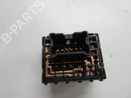 Used Mirror switch NISSAN MICRA III (K12) 1.5 dCi (86 hp) 20902567