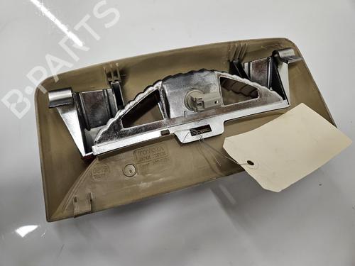third-brake-light-lexus-is-i-_e1_-1999-2000-2001-2002-2003-2004-2005-40177252 main image
