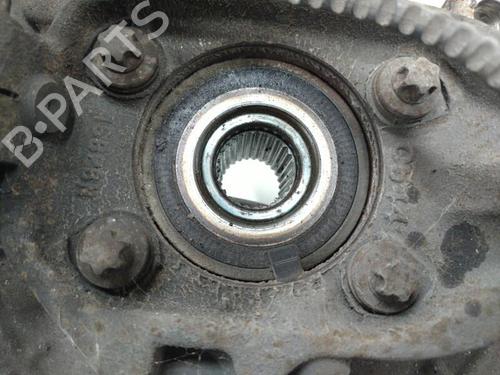 Used Right front steering knuckle Right front steering knuckle FIAT 500X (334_) 1.6 D Multijet (334AXA1B, 334AXA11) (120 hp) 20894199 20894199