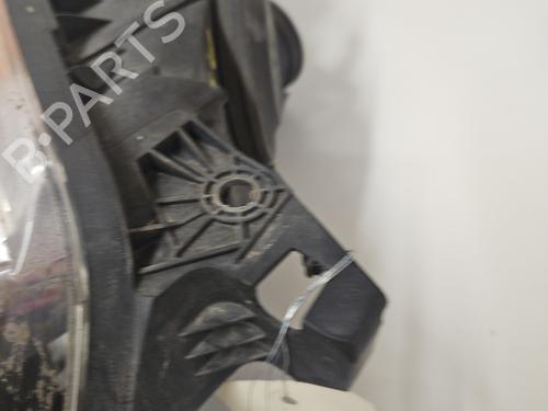 right-headlight-citroen-c3-picasso-sh_-2008-32689500 main image