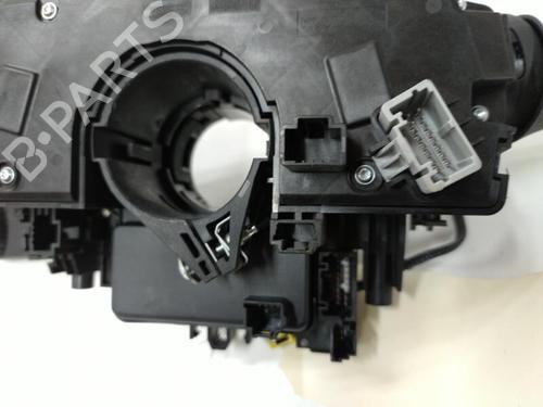 Used Steering column stalk Steering column stalk RENAULT CLIO V (B7_) 1.5 Blue dCi 85 (B7AG) (86 hp) 20888792 20888792