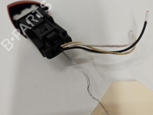 warning-switch-renault-laguna-ii-bg01_-2001-2002-2003-2004-2005-2006-2007-25598004 main image