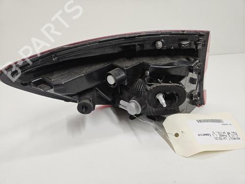 right-taillight-renault-clio-v-b7_-2019-36939734 main image