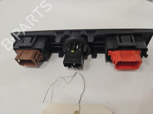 Used Warning switch Warning switch RENAULT CLIO II (BB_, CB_) 1.5 dCi (B/C2J) (68 hp) 31818944 31818944