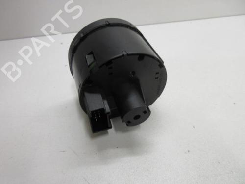 Used Headlight switch VW TOURAN (1T1, 1T2) 2.0 TDI 16V (140 hp) 22107898