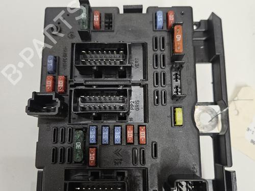 Used Fuse box Fuse box 36964775 36964775