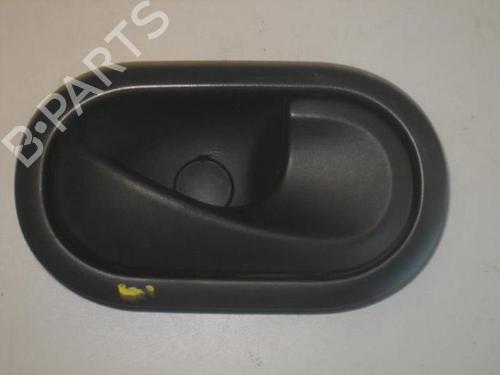 Used Front right interior door handle RENAULT CLIO III (BR0/1, CR0/1) 1.5 dCi (C/BR0G, C/BR1G) (68 hp) 20899099