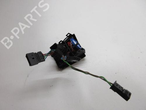 Used Warning switch Warning switch BMW 1 (F20) 120 d (184 hp) 20908436 20908436