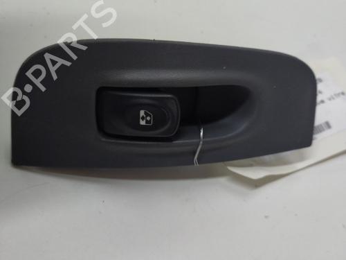 Used Right front window switch RENAULT MEGANE I (BA0/1_) 1.4 16V (BA0D, BA1H, BA0W, BA10) (95 hp) 20890891