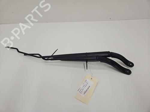 Used Front windshield wiper arm RENAULT MEGANE IV Hatchback (B9A/M/N_) 1.5 Blue dCi 115 (B9A6) (116 hp) 31378842