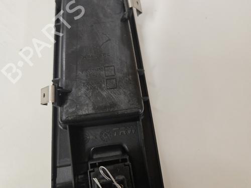 Right front window switch FIAT GRANDE PUNTO (199_) 1.3 D Multijet | BP31698415I26 - Image 4