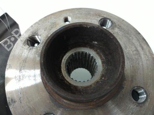 Used Right front steering knuckle Right front steering knuckle RENAULT CLIO V (B7_) 1.5 Blue dCi 85 (B7AG) (86 hp) 20900062 20900062