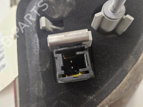 right-tailgate-light-peugeot-2008-i-cu_-2013-39583261 main image