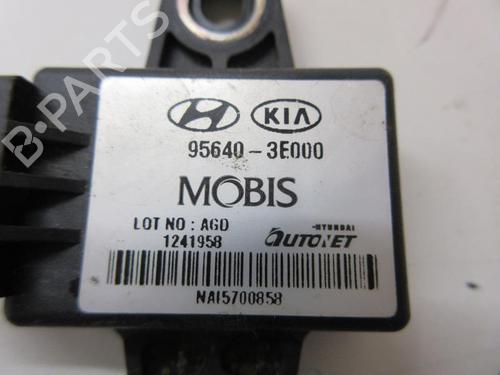 Used Control unit Control unit KIA SORENTO I (JC) 2.5 CRDi 4WD (140 hp) 22107032 22107032