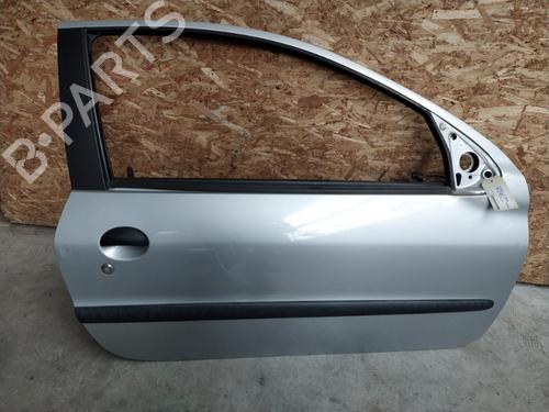 Used Right front door PEUGEOT 206 Hatchback (2A/C) 1.1 i (60 hp) 20907674