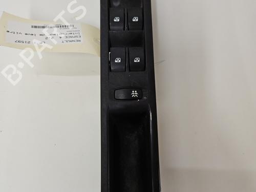 Used Left front window switch RENAULT ESPACE IV (JK0/1_) 2.2 dCi (JK0H) (150 hp) 29196681
