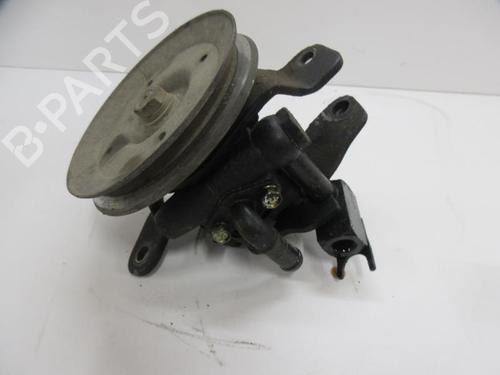 Used Steering pump NISSAN TERRANO II (R20) 2.7 TDi 4WD (125 hp) 20895633