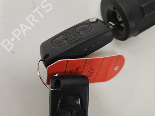 Used Ignition barrel Ignition barrel PEUGEOT 1007 (KM_) 1.4 (75 hp) 31323296 31323296