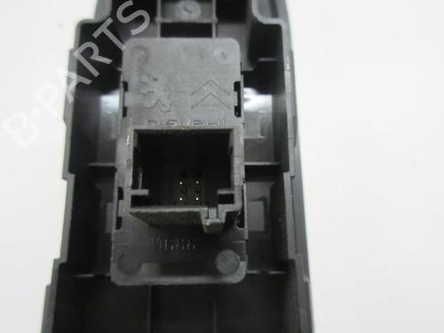 Used Right front window switch PEUGEOT 308 SW I (4E_, 4H_) 1.6 HDi (109 hp) 20901224