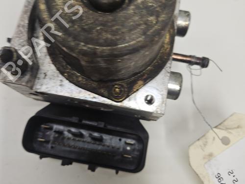 Used ABS pump ABS pump NISSAN X-TRAIL I (T30) 2.2 Di 4x4 (114 hp) 30532379 30532379