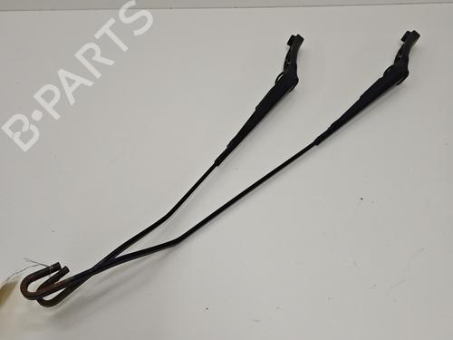 Used Front windshield wiper arm CITROËN BERLINGO / BERLINGO FIRST MPV (MF_, GJK_, GFK_) 1.9 D (MFWJZ) (70 hp) 23792668